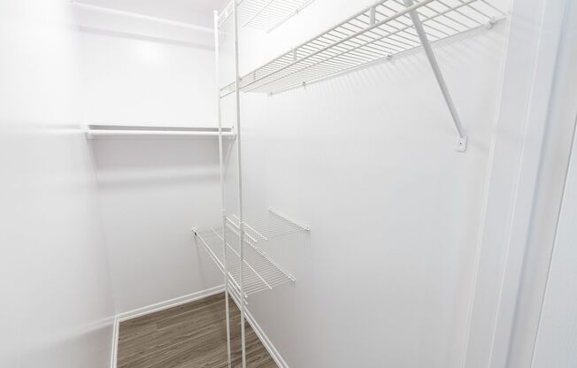 Studio, 1 bath, 275 sqft, $1,848, Unit 210
