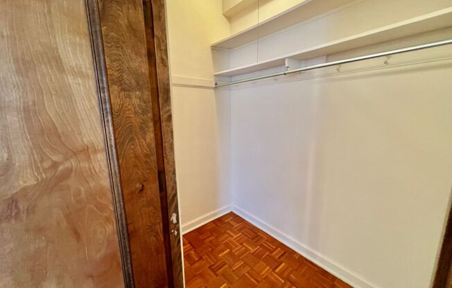 Studio, 1 bath, 300 sqft, $1,365, Unit 530-412