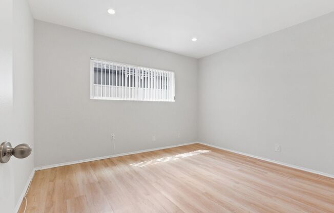 2 beds, 2 baths, 1,100 sqft, $3,095, Unit 4