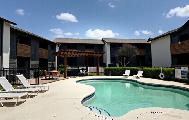 Live Surrounded by Nature and Comfort in the Heart of Austin