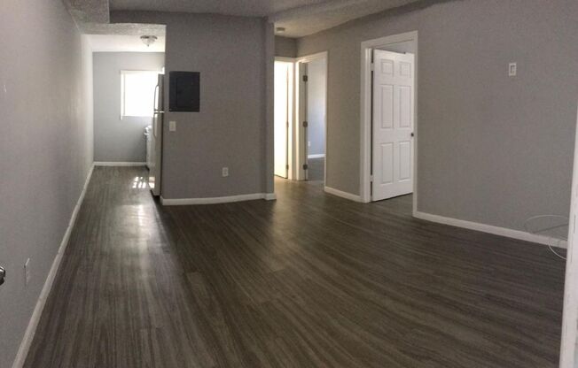 2 beds, 1 bath, 750 sqft, $1,800, Unit 5200-4