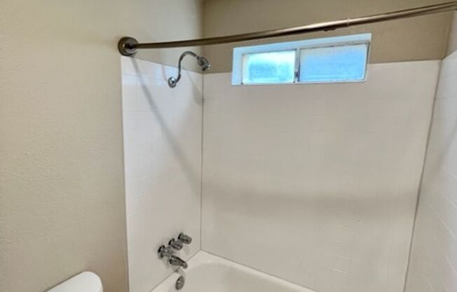 1 bed, 1 bath, 700 sqft, $1,500, Unit 85