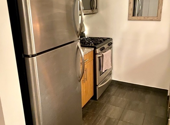 1 bed, 1 bath, $4,840, Unit 4905