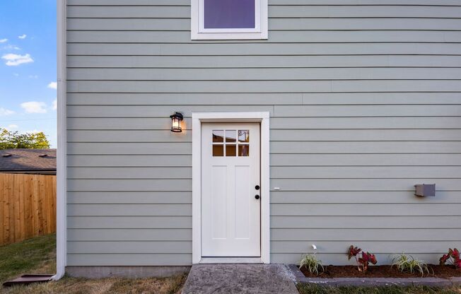 Brand New Two Bedroom Home Built in Highland Park!
