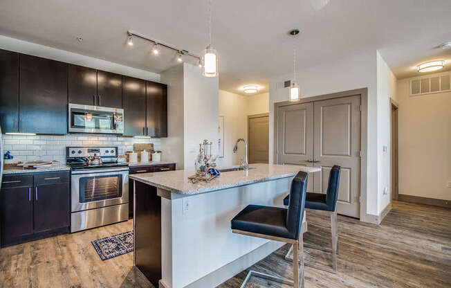 Eat-In Kitchen Table With Sink at Fifty02 Westover Hills, Texas, 78251