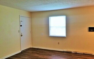 2 beds, 1.5 baths, 910 sqft, $925, Unit 3212SPRINGFIELDDR#3