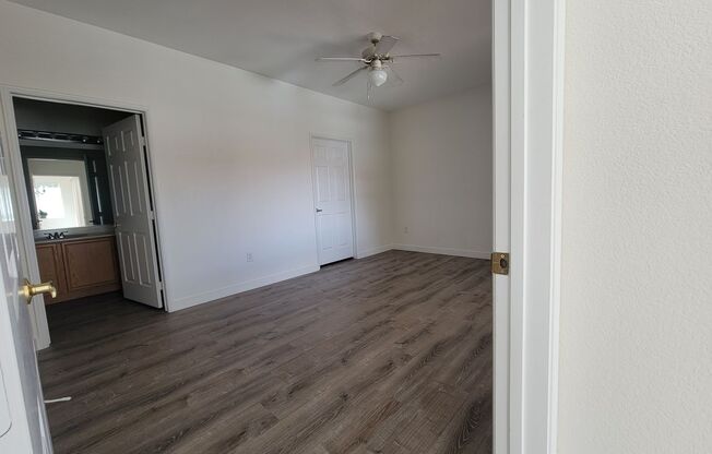 2 beds, 2 baths, $1,400