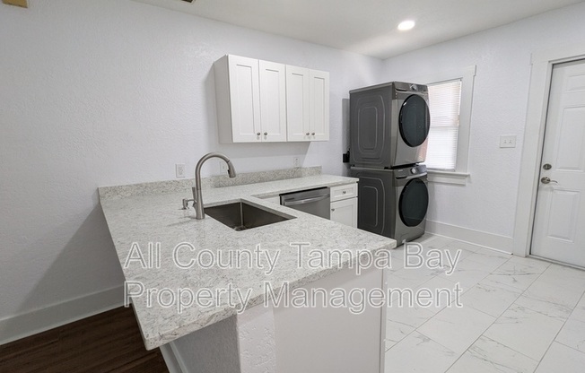 712 BUNGALOW TERRACE