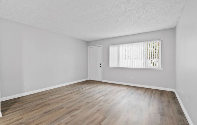 1542 E. 8th St., Ontario