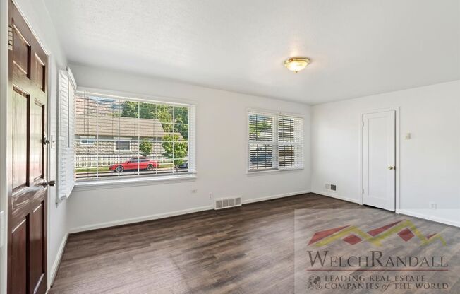 3 beds, 1 bath, $1,445