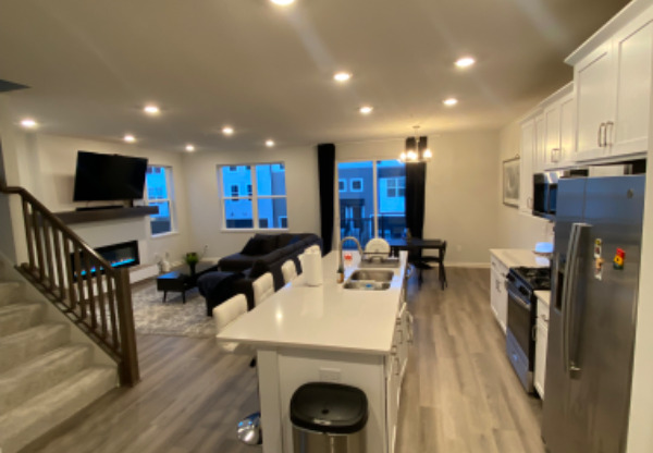 1 bed, 1 bath, $1,200