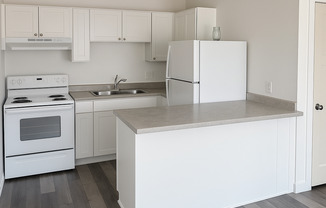 HOT DEAL!!!!! $99 1st month rent. APPLY TODAY! Brickyard Commons II