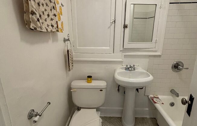 Studio, 1 bath, 430 sqft, $1,400, Unit 206