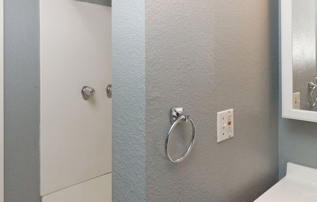1 bed, 1 bath, 615 sqft, $1,795, Unit 106