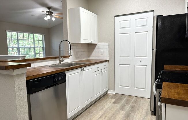 Crescent Place - 22-206