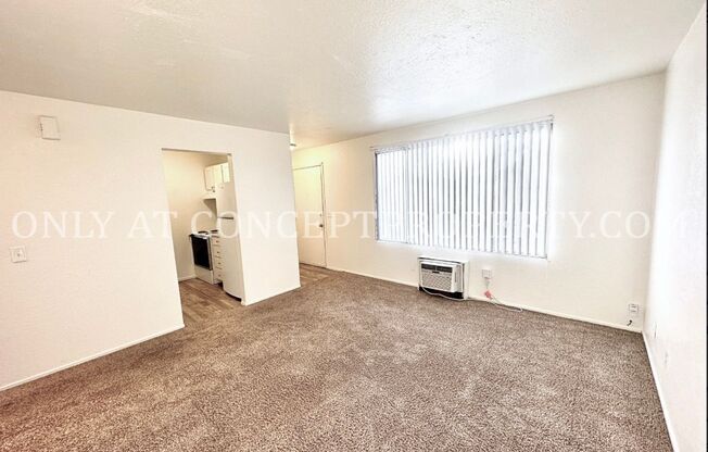 2 beds, 1 bath, 580 sqft, $1,249, Unit B3