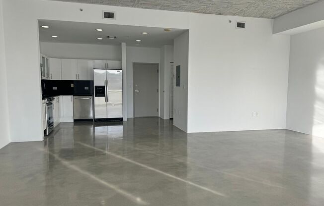 Studio, 1 bath, 800 sqft, $2,600, Unit Unit 506