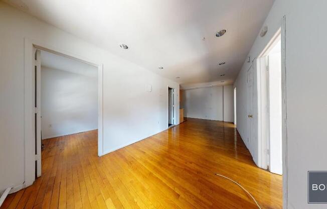 139 E 12 ST