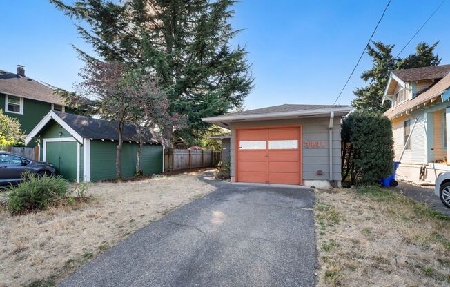3811 SE 66th Avenue Portland, OR 97206
