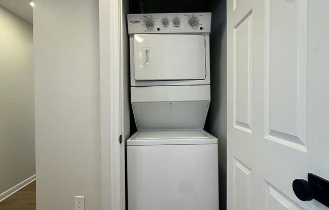 1 bed, 1 bath, $1,650, Unit 306