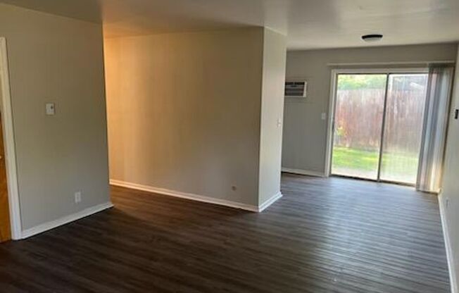 2 beds, 1 bath, 580 sqft, $750, Unit 07