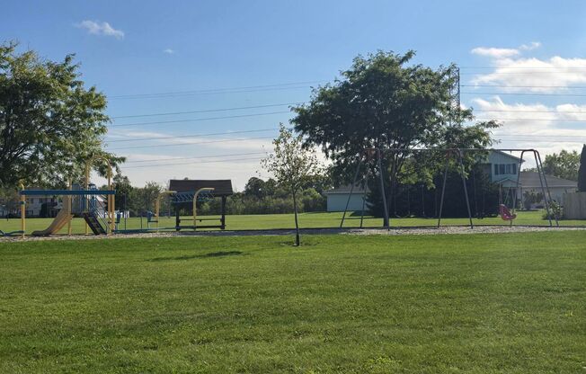 2 beds, 1 bath, 856 sqft, $1,269, Unit PL   7305