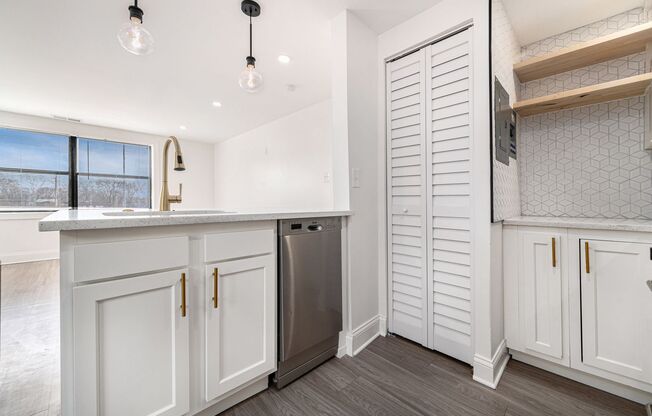 1 bed, 1 bath, 500 sqft, $895, Unit 203