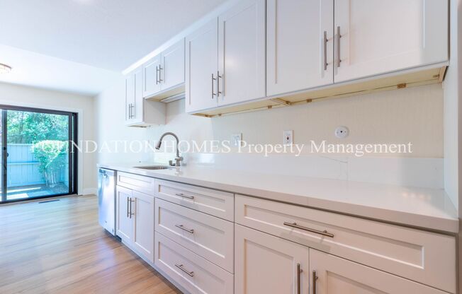 2bed/1.5 bath completely remodeled slice of Heaven in San Rafael!