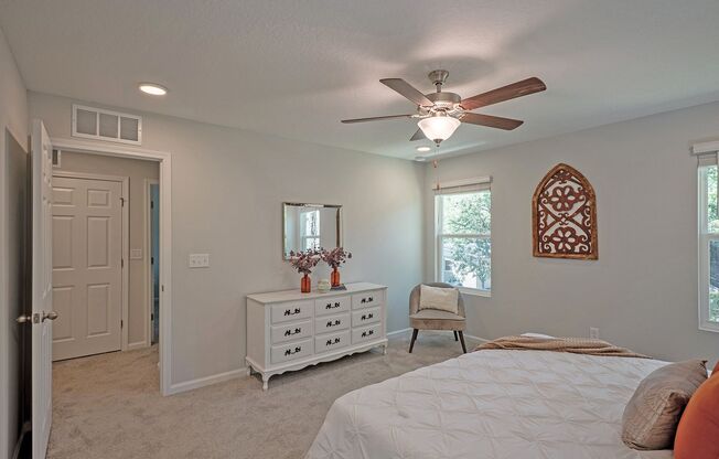 3 beds, 2.5 baths, 1,652 sqft, $2,200, Unit 5432