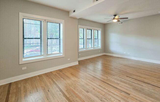 2 beds, 1 bath, 925 sqft, $2,995, Unit 4837-2A