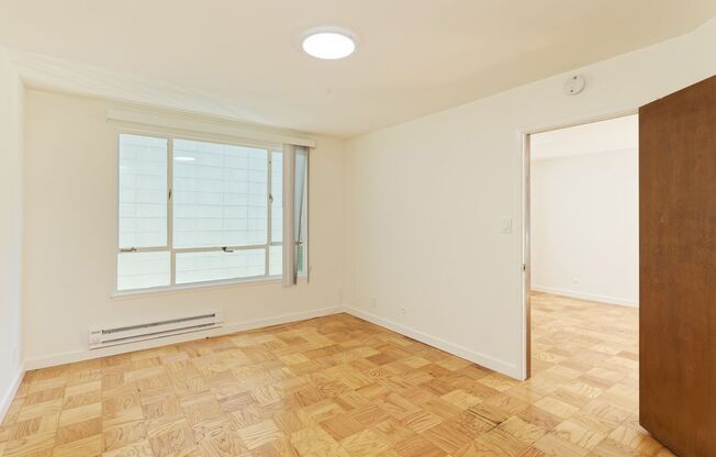1 bed, 1 bath, 700 sqft, $2,450, Unit 118