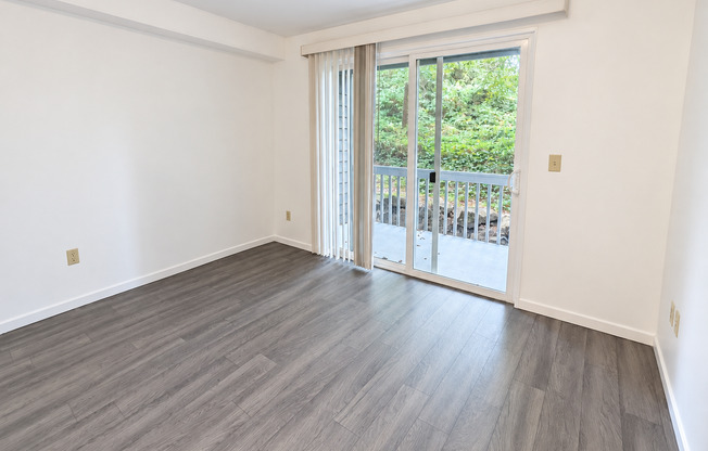 1 bed, 1 bath, 590 sqft, $1,395, Unit 229