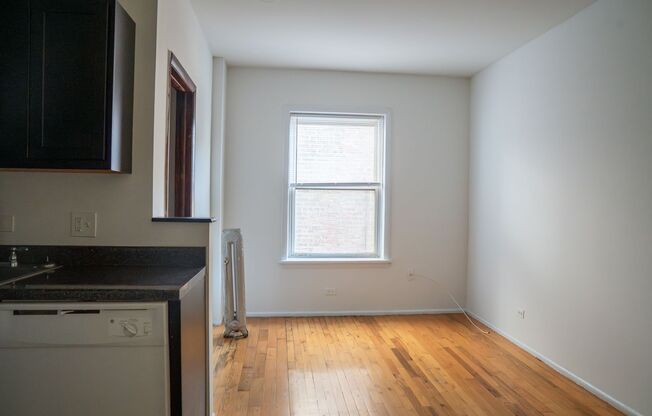 Studio, 1 bath, 225 sqft, $1,125, Unit 4615-1E