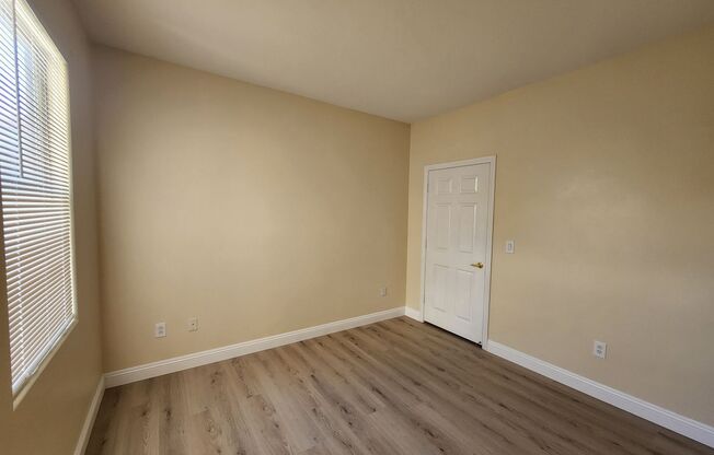 2 beds, 2 baths, $1,400, Unit Unit #1009