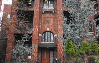 Charming 2 Bedroom/1 Bathroom Apartment in Reservoir Hill, MD!