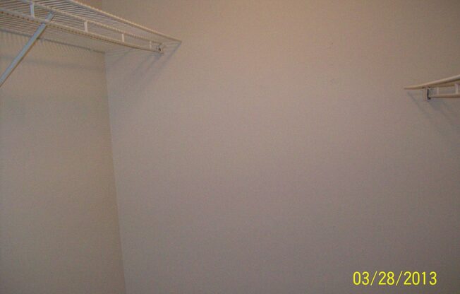 4 beds, 3.5 baths, 2,214 sqft, $2,050, Unit 62