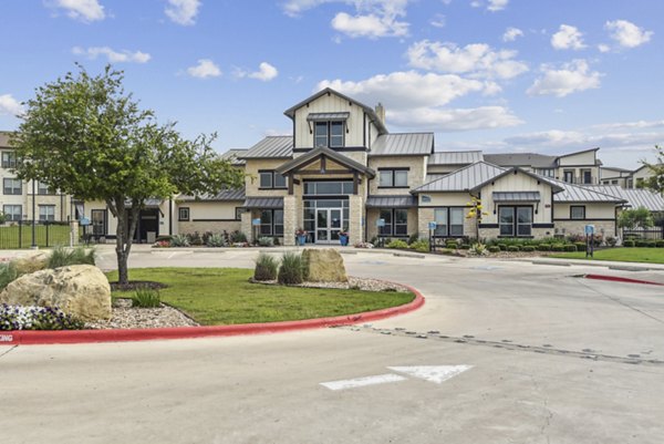 Enclave Falcon Pointe Apartments in Pflugerville