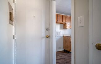 2 beds, 1 bath, 525 sqft, $900, Unit 1