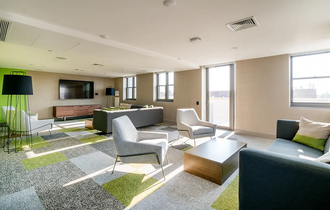 2 beds, 1 bath, $4,250, Unit 221A