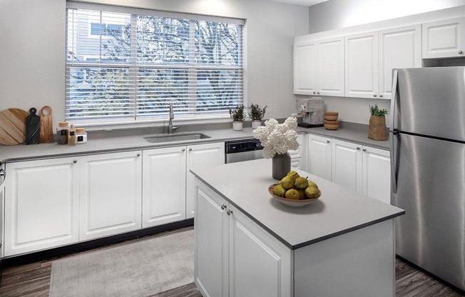 kitchen Appliances at Lionsgate South, Oregon, 97124