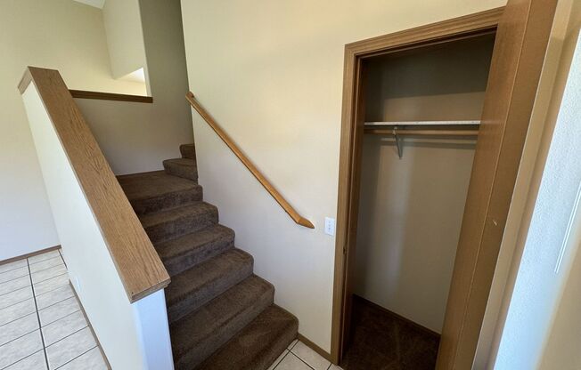 Backyard Oasis: 3 Bedroom 2 Bath House Available!