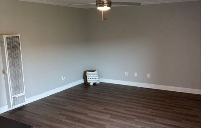 2 beds, 1 bath, 875 sqft, $2,375, Unit 7671-15