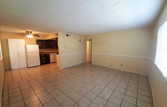 2 beds, 1 bath, $1,295