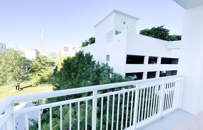 Studio, 1 bath, 796 sqft, $2,550, Unit Unit 411