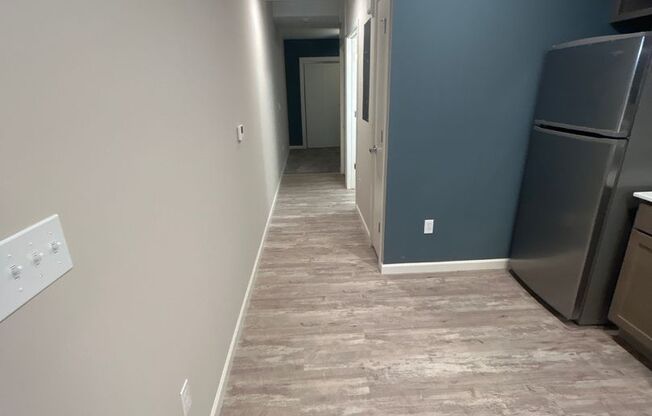 Studio, 1 bath, 500 sqft, $995, Unit 29