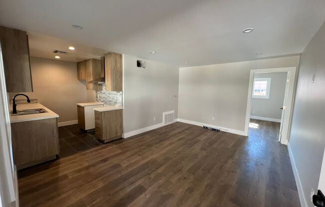 6948 Vesper LLC