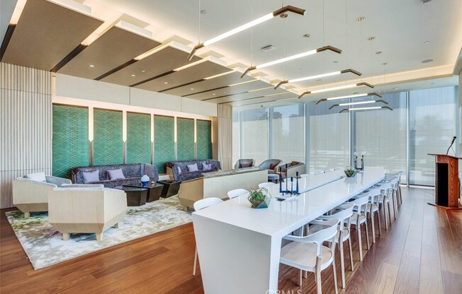 1 bed, 1 bath, 730 sqft, $3,500, Unit 3702