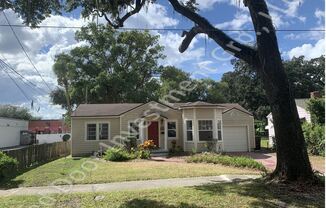 712 Floral Drive