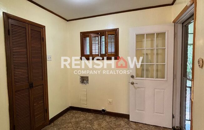 3 beds, 1.5 baths, $1,350