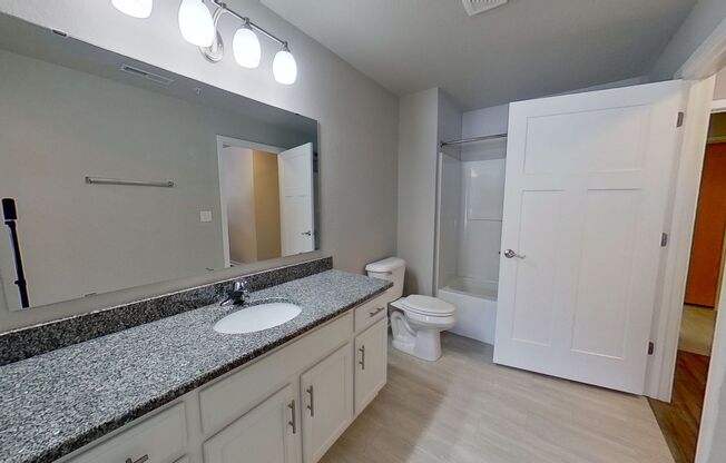 1 bed, 1 bath, 1,021 sqft, $1,465, Unit 77
